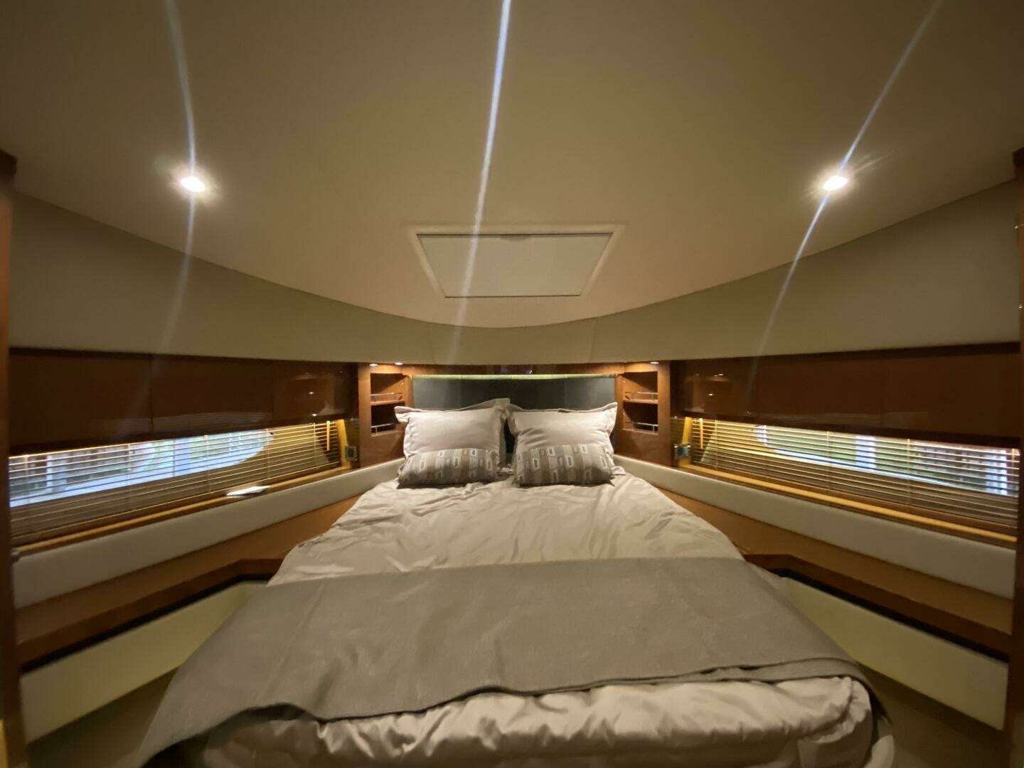 2016 Sea Ray 510 FLY - Image 19