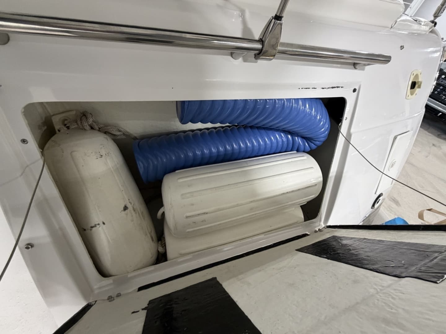 2005 Four Winns 268 Vista - Image 11