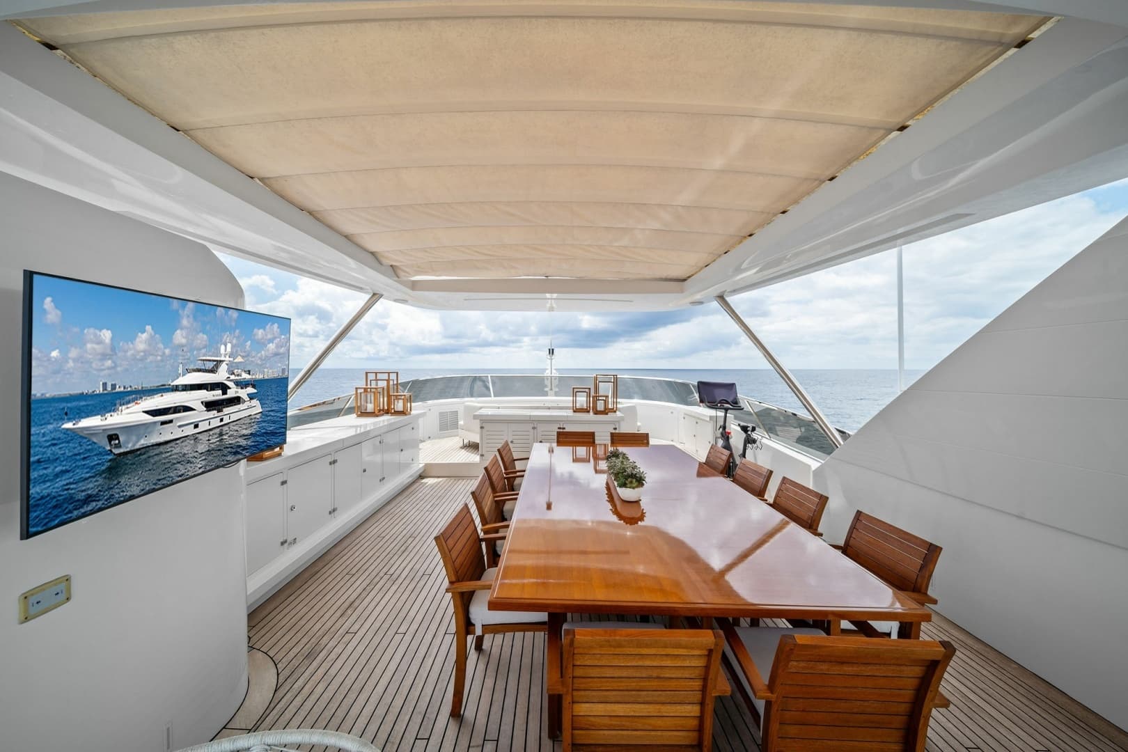 2012 Benetti Classic Supreme 132 - Image 18