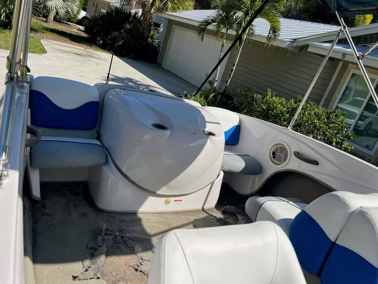 2005 Tahoe T18 Ski Boat - Image 14