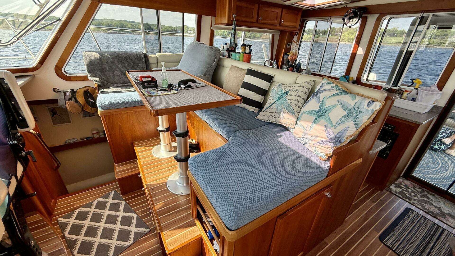 2014 Maine Cat P44 - Image 55
