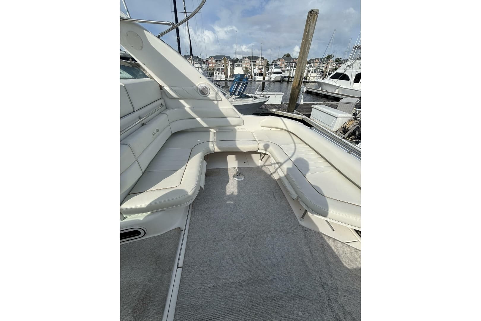 1997 Sea Ray 370 Sundancer - Image 16