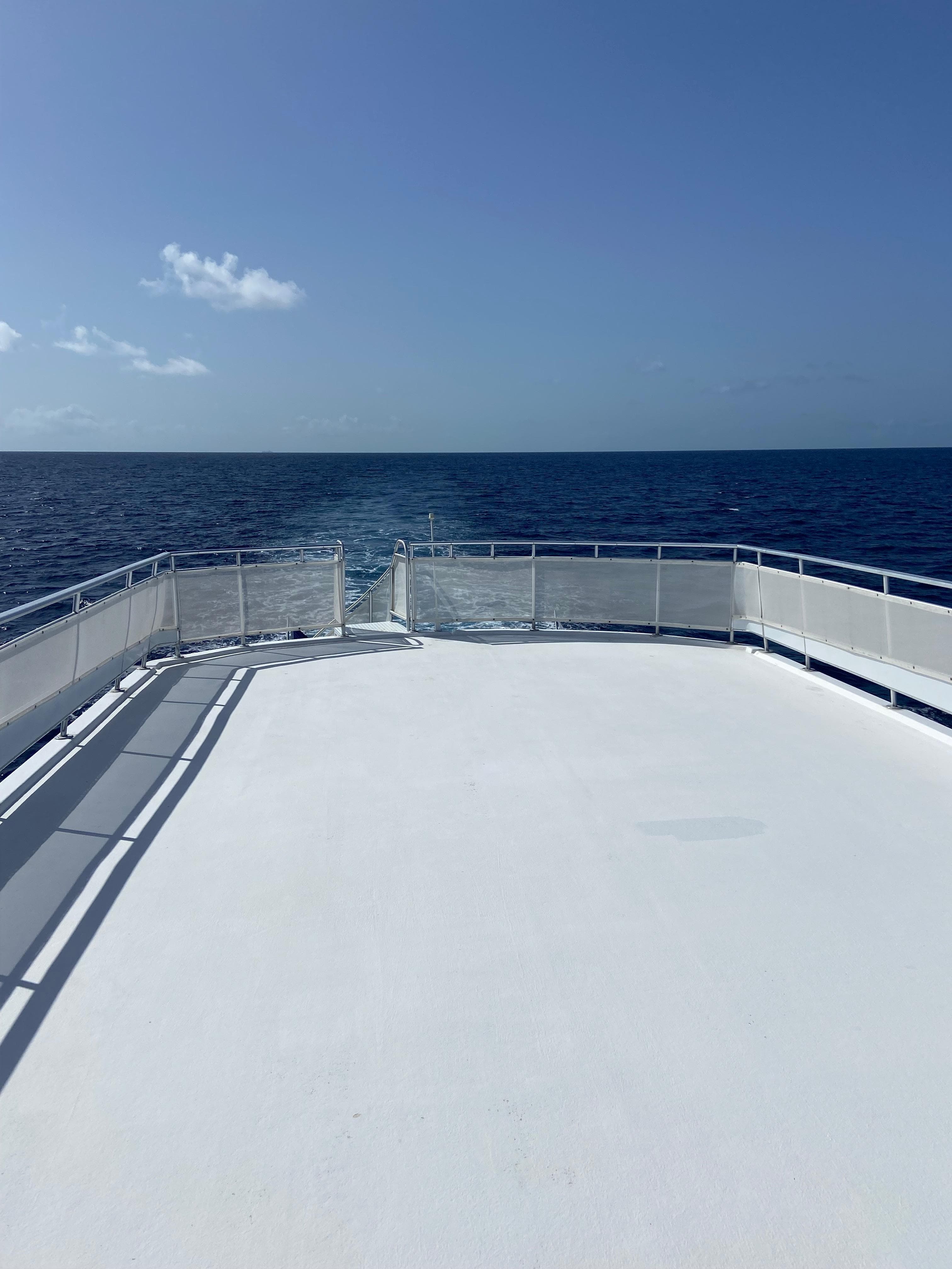 View from the deck of a 2009 Fantasy Houseboat overlooking the ocean.