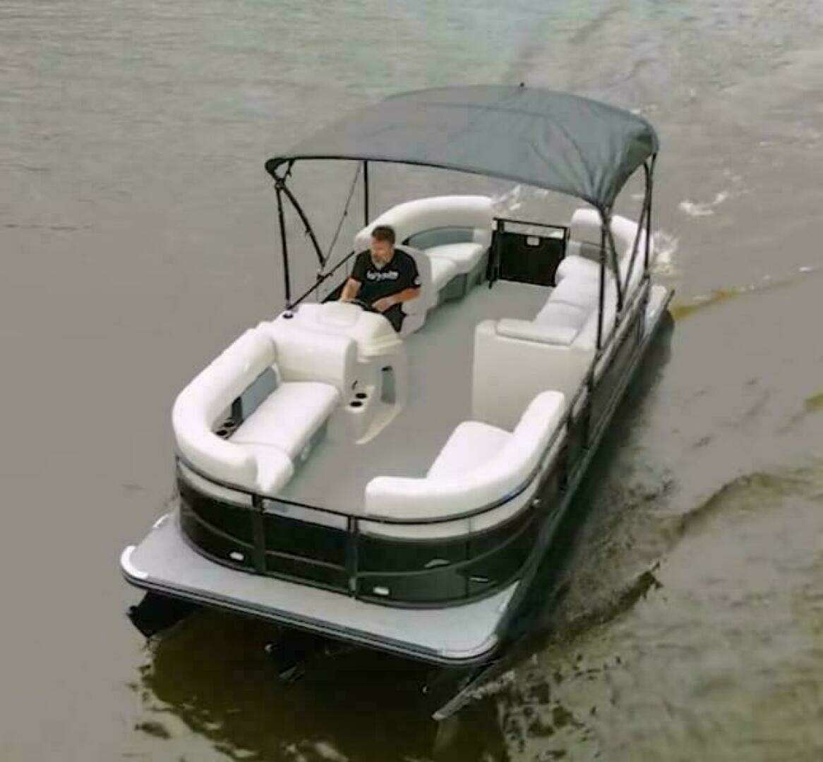 2024 Vision WX Tritoon - Image 9