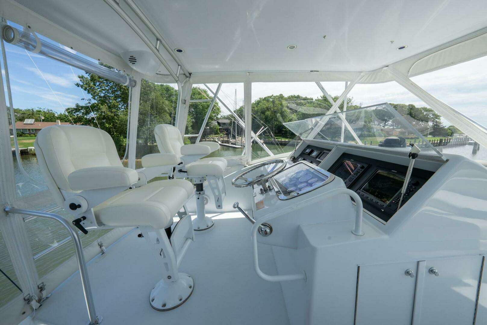 2001 Hatteras 50 Convertible - Image 20