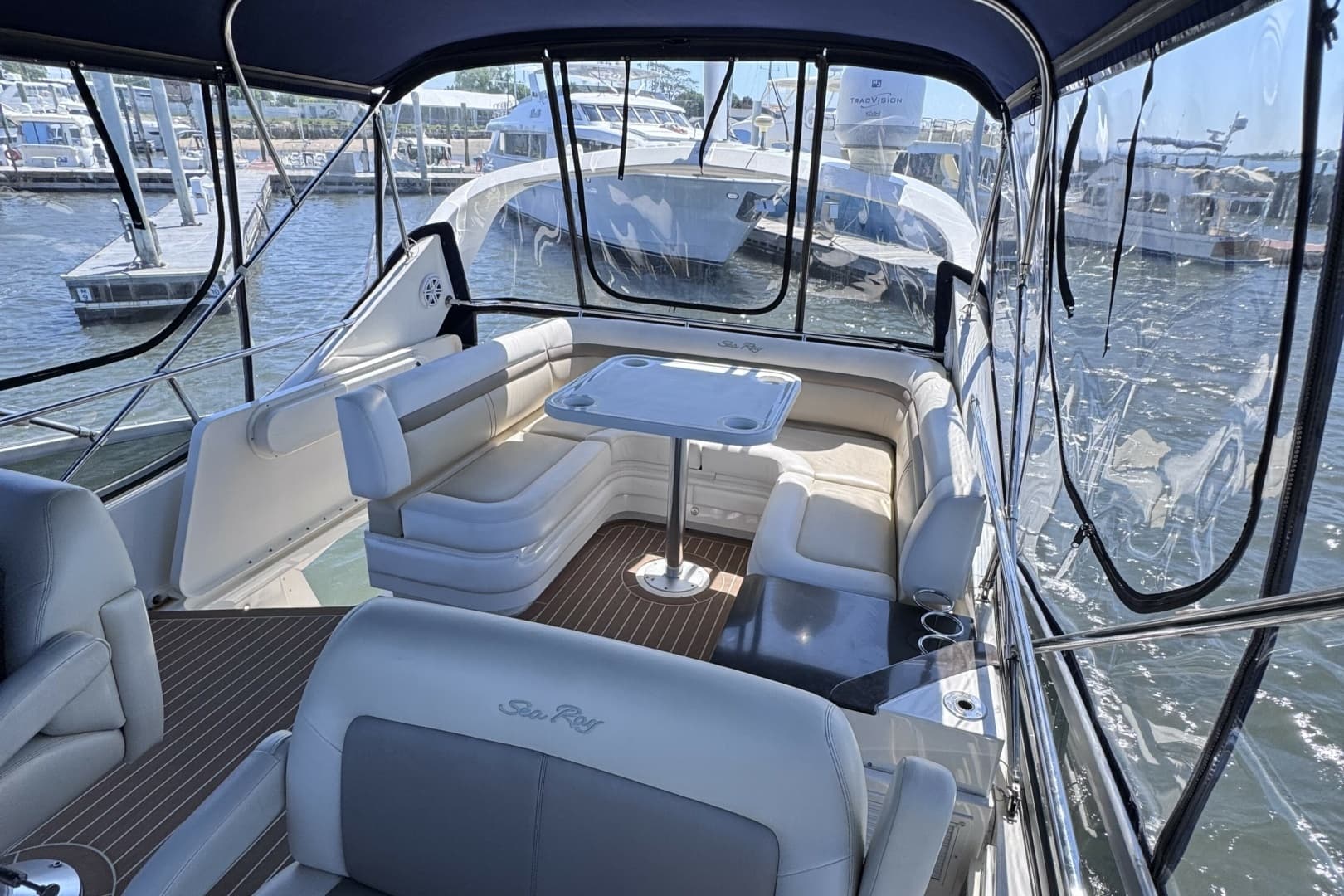 2012 Sea Ray 450 Sedan Bridge - Image 6