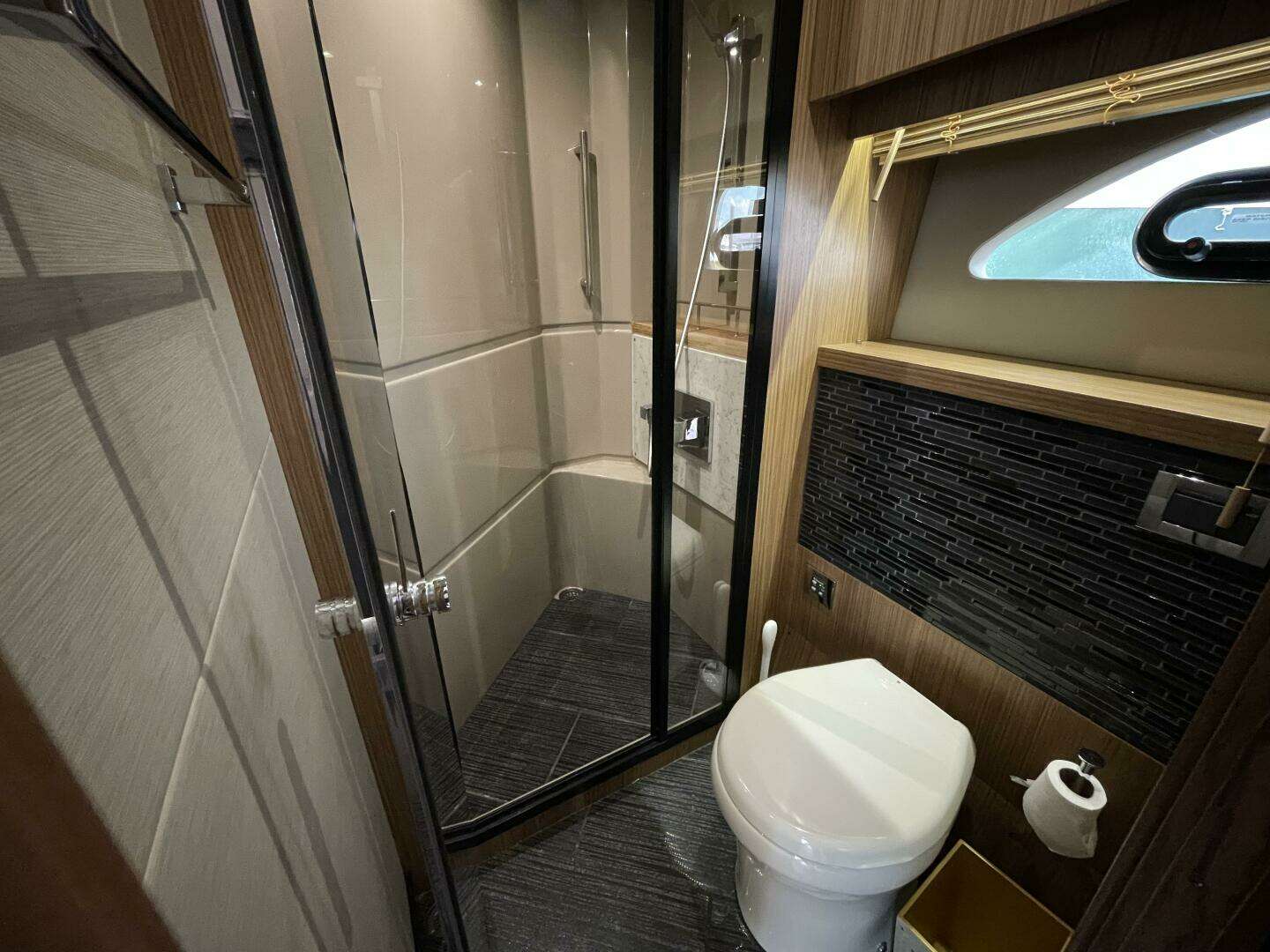 2017 Sea Ray L59 Fly - Image 24