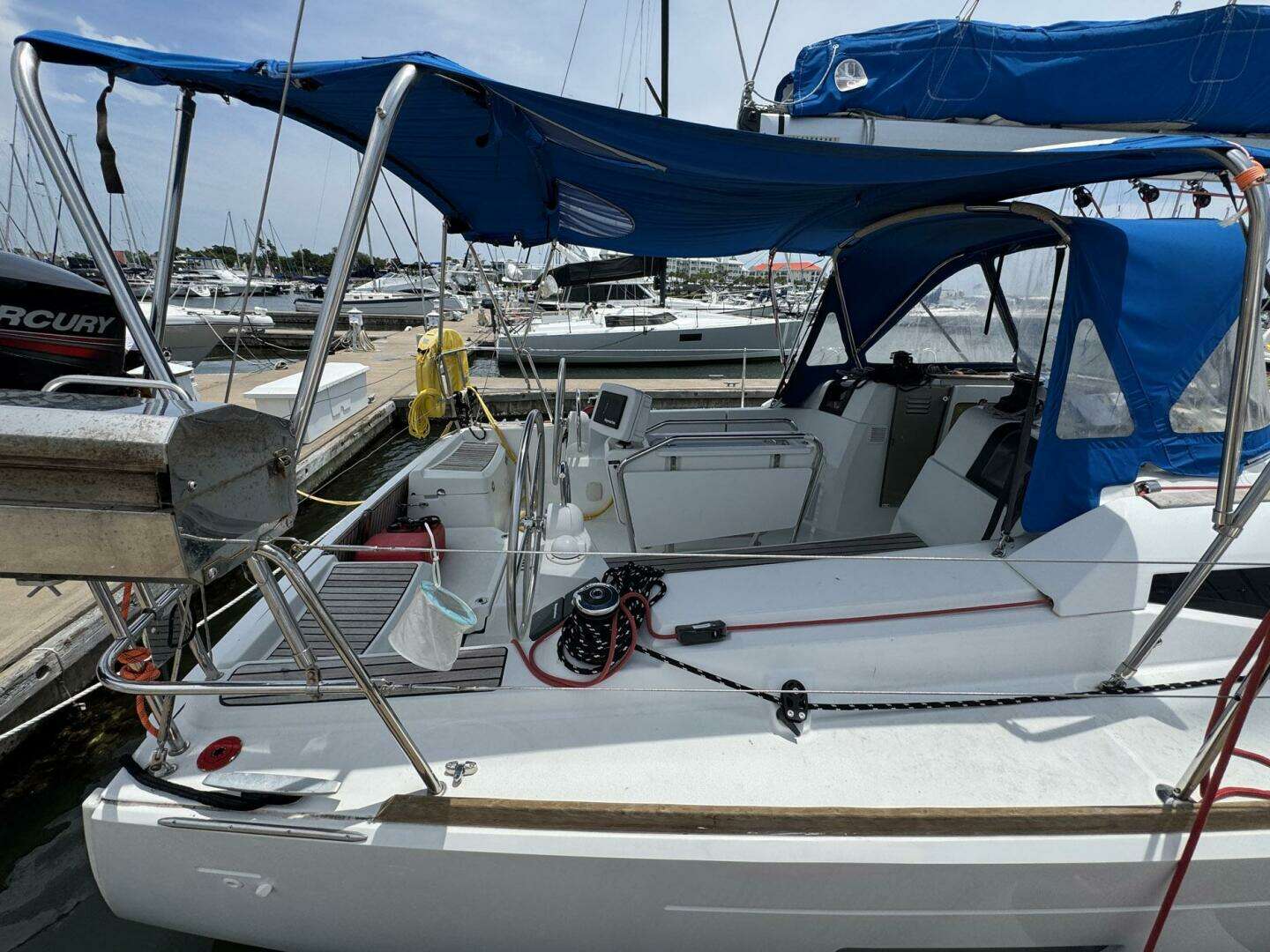 2018 Jeanneau Sun Odyssey 389 - Image 5