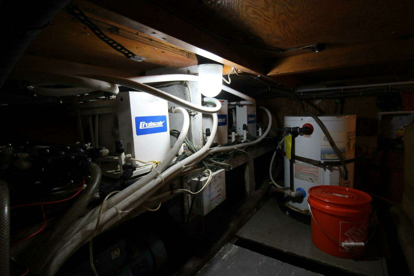 1974 Bertram 42 Motor Yacht - Image 26