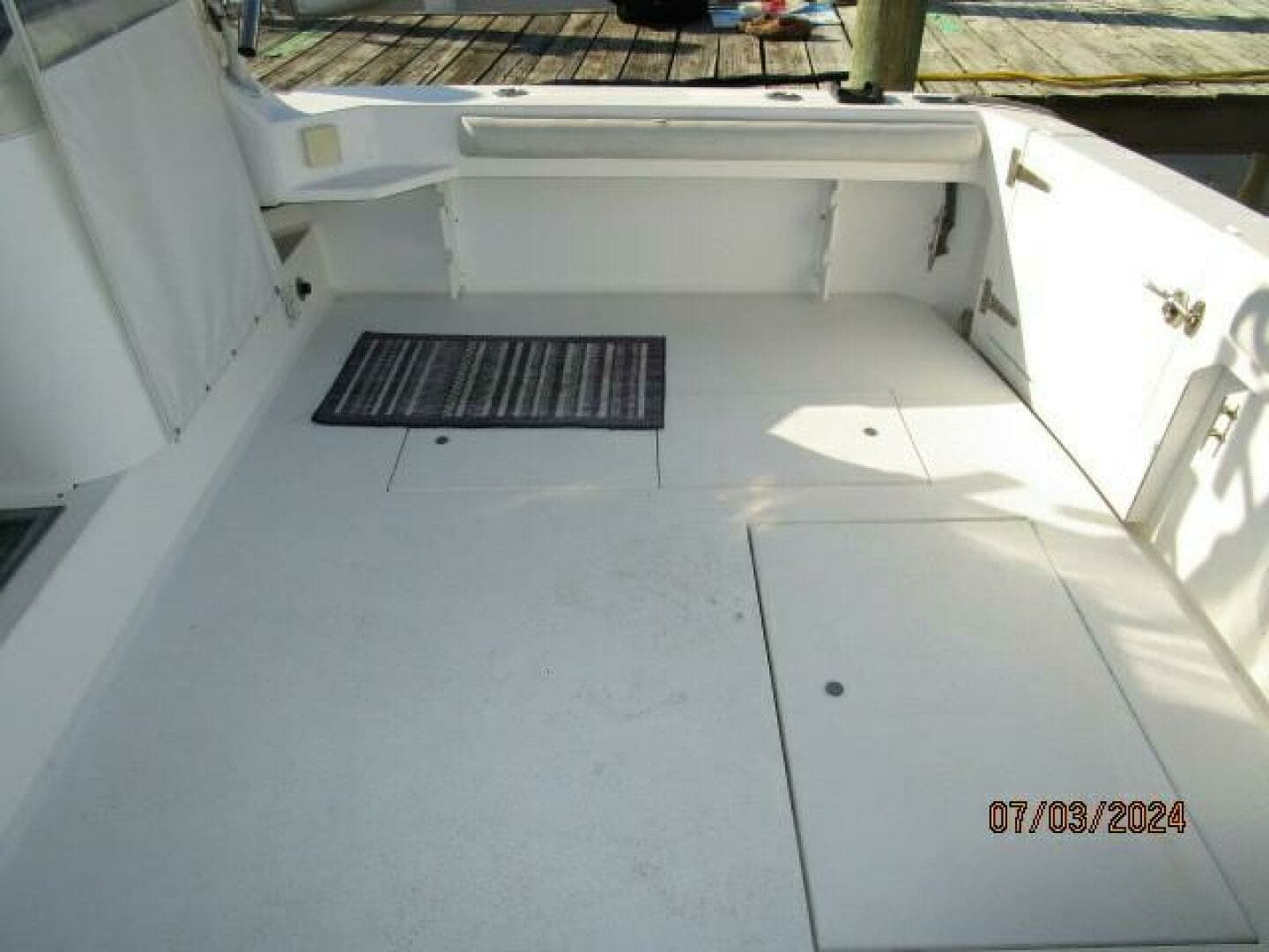 1996 Wellcraft 3300 Coastal - Image 21