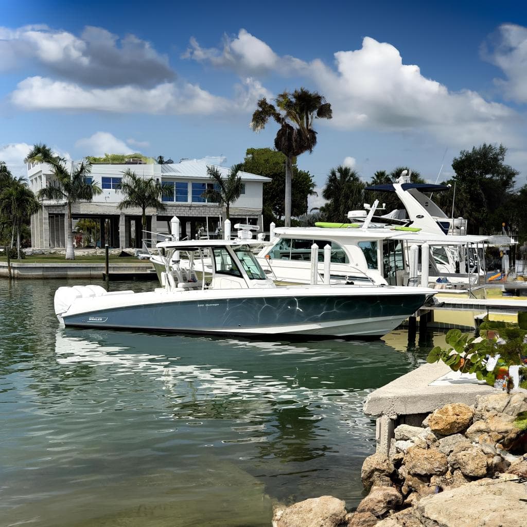 2014 Boston Whaler 350 Outrage