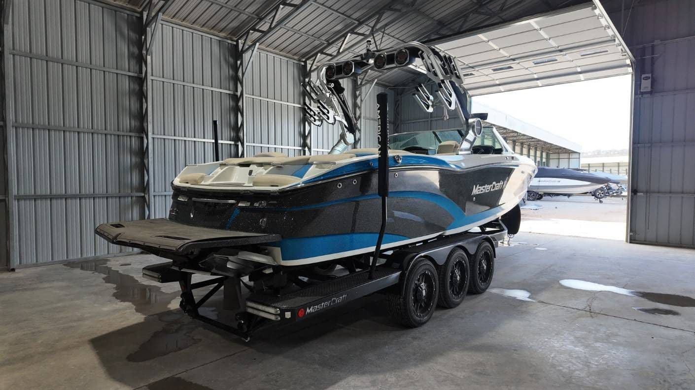 2018 MasterCraft X26 - 4