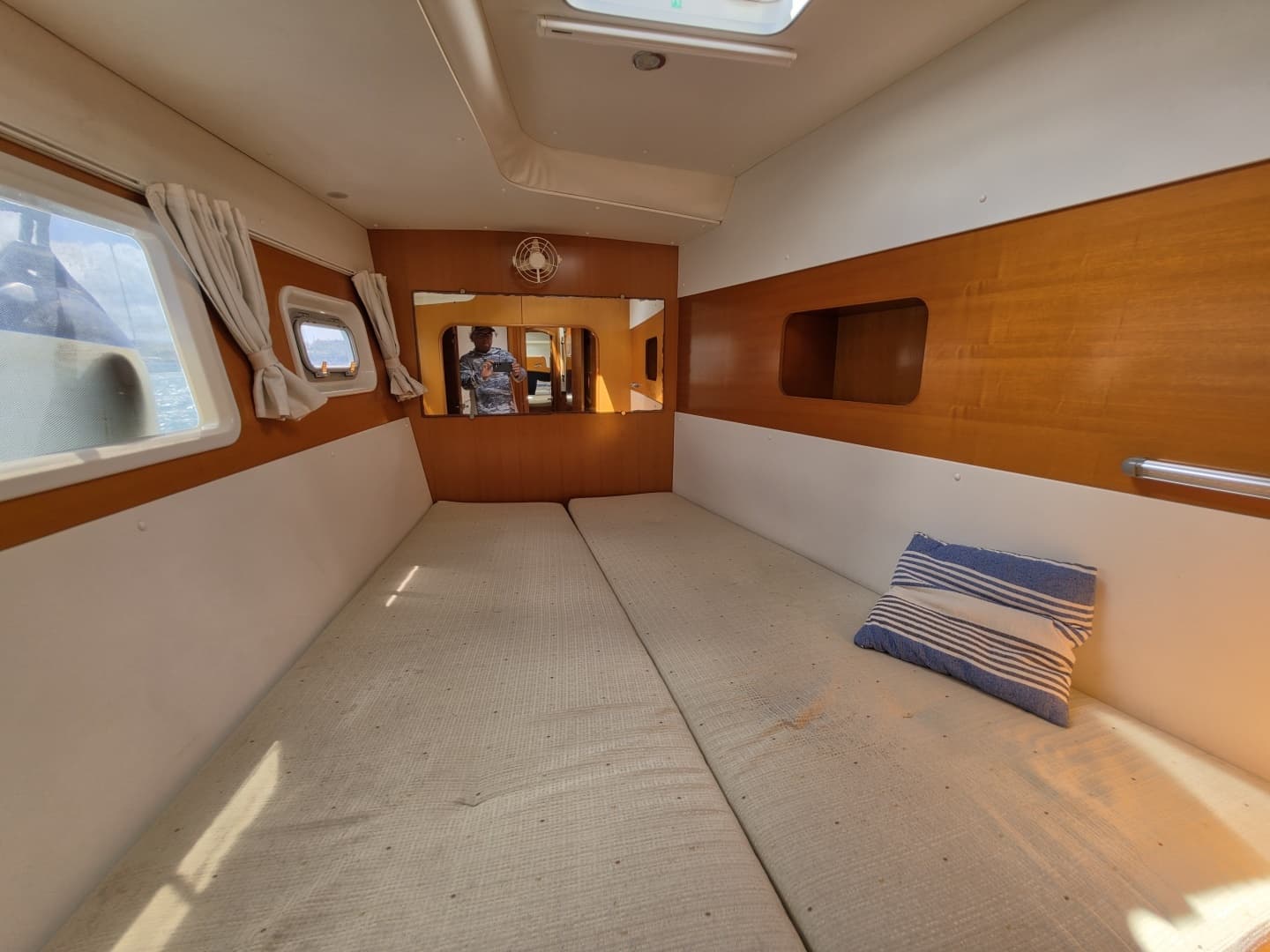 2006 Lagoon 440 - Image 26
