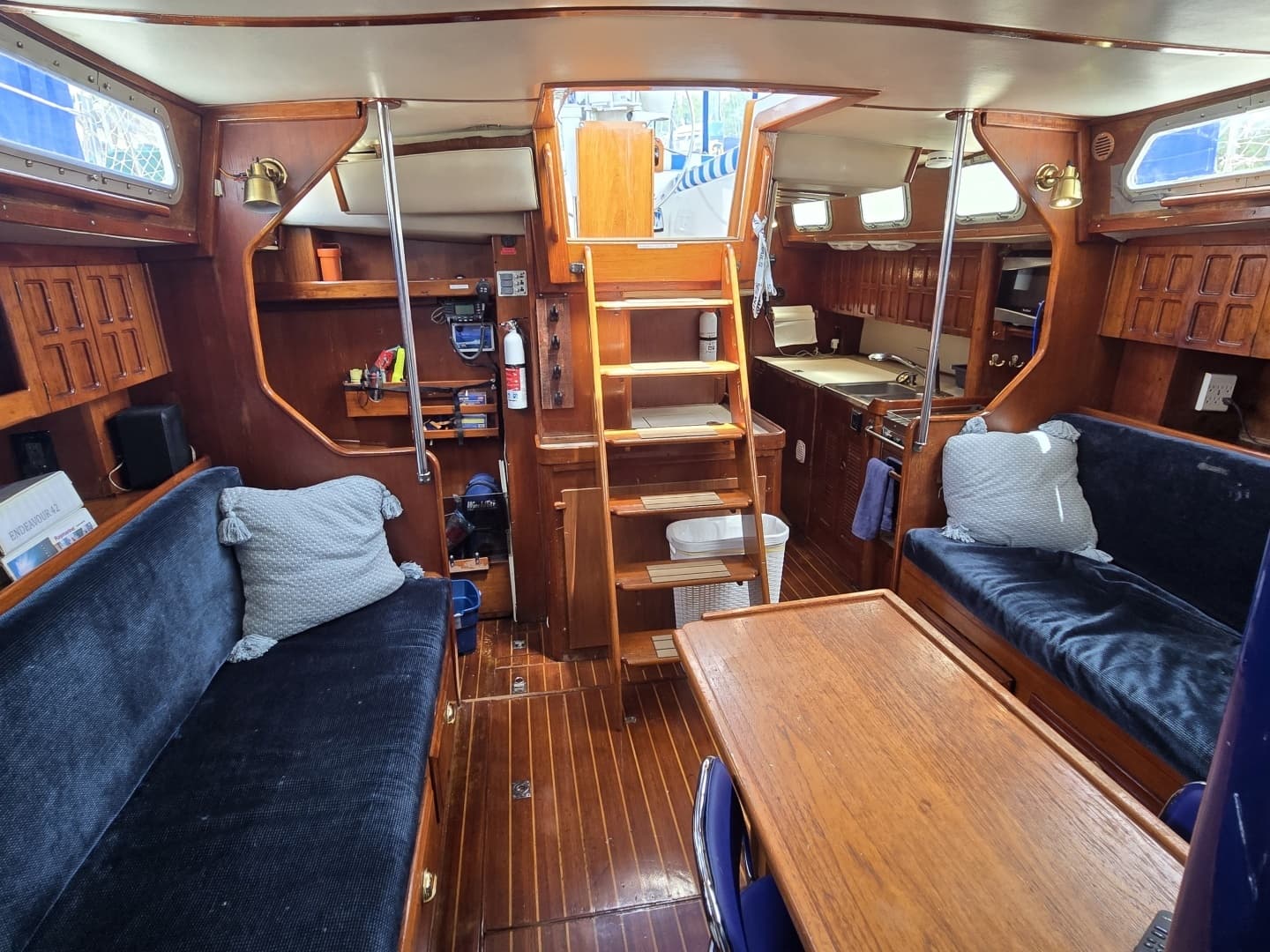 1985 Endeavour 42 CC - Image 36