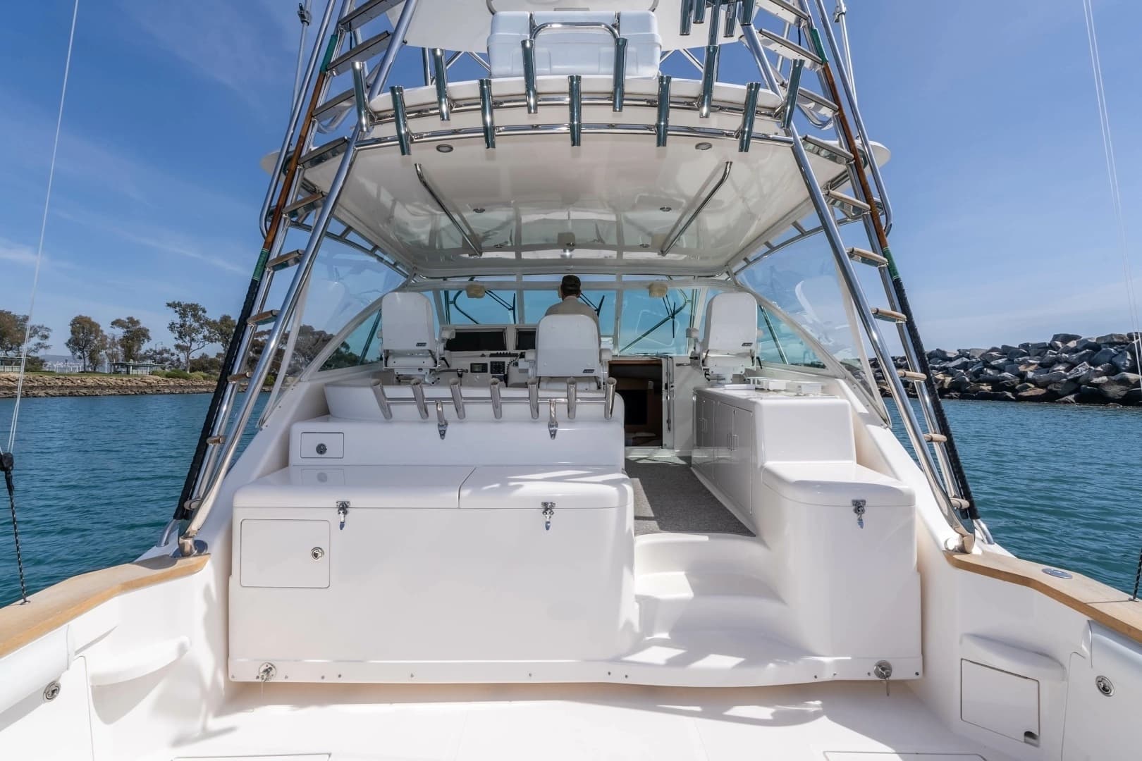 2005 Cabo 40 Express - Image 3