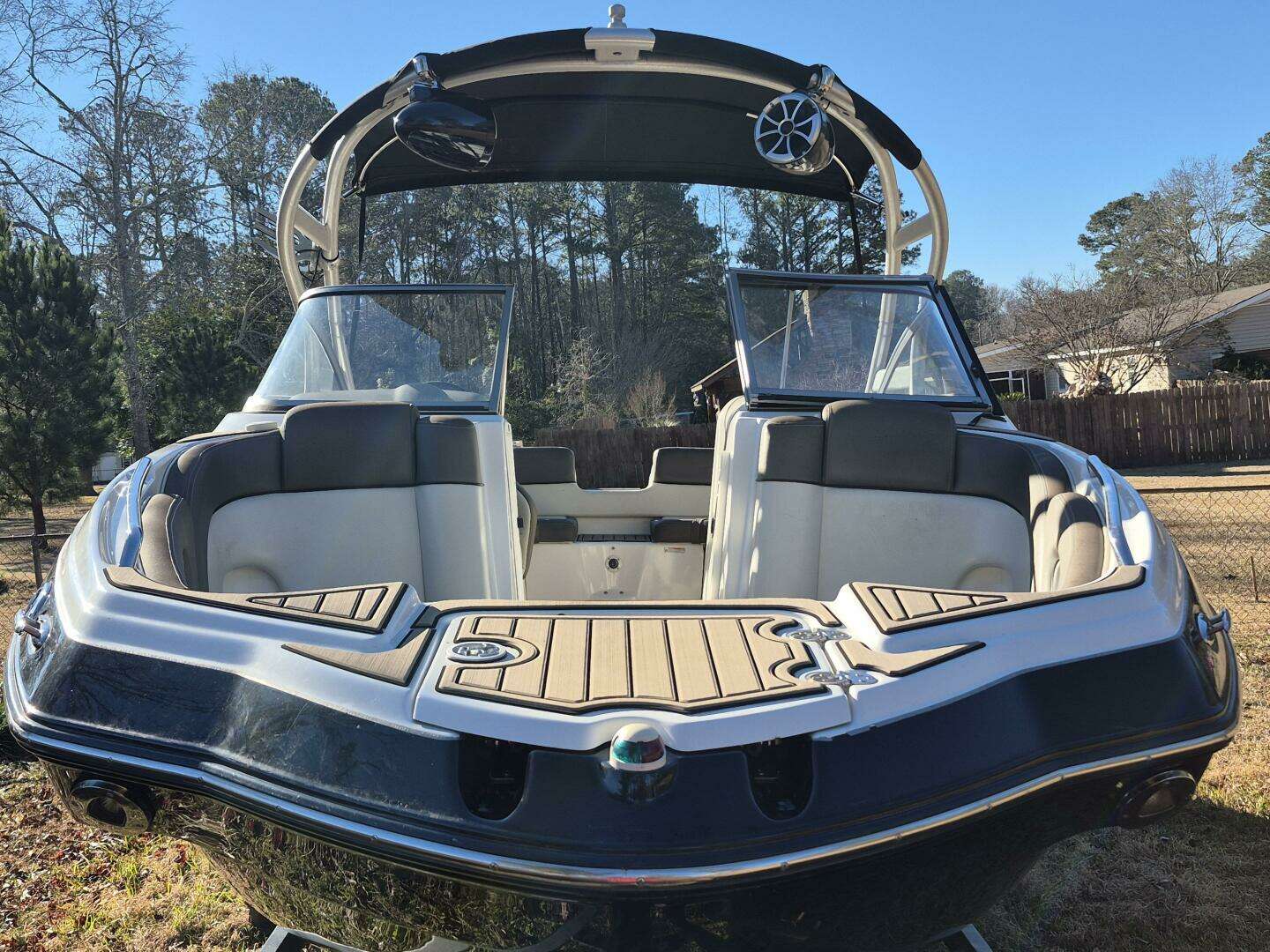 2011 Yamaha Boats 242 Limited S - Image 30