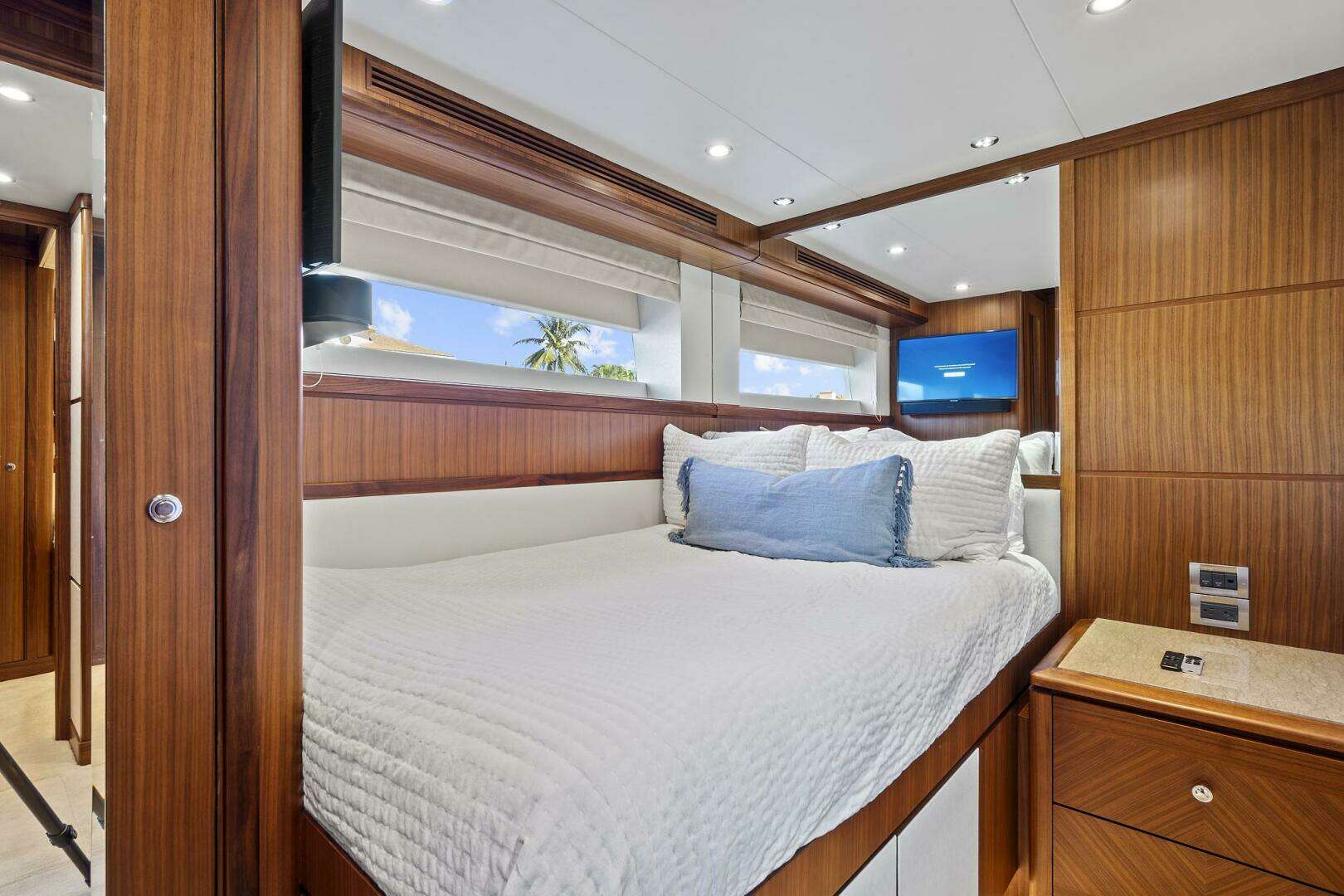 2016 Ocean Alexander 85 E - Image 49