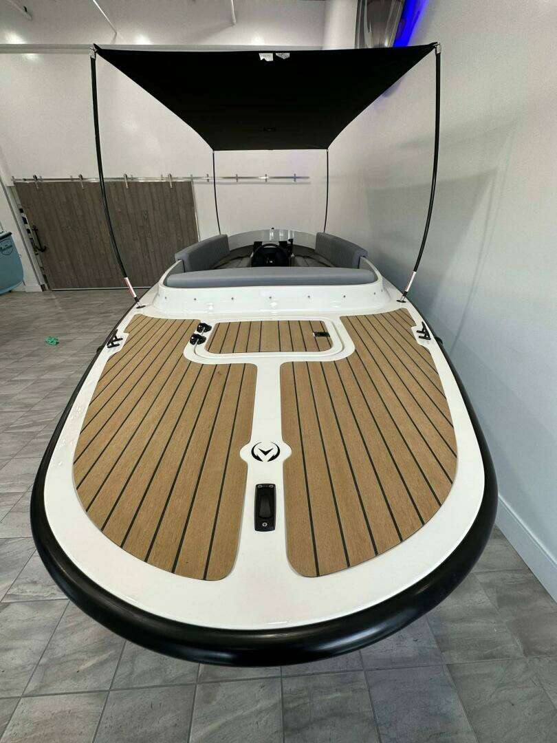 2023 Vision Fantail 217 - Image 3