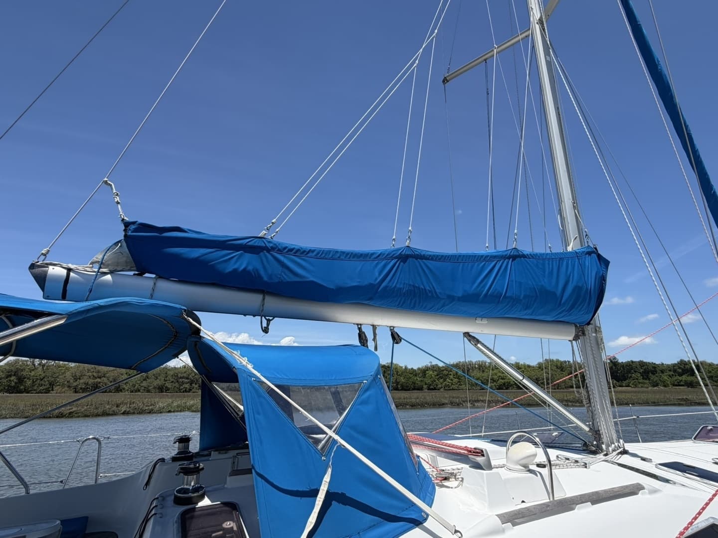2006 Beneteau 423 - Image 24