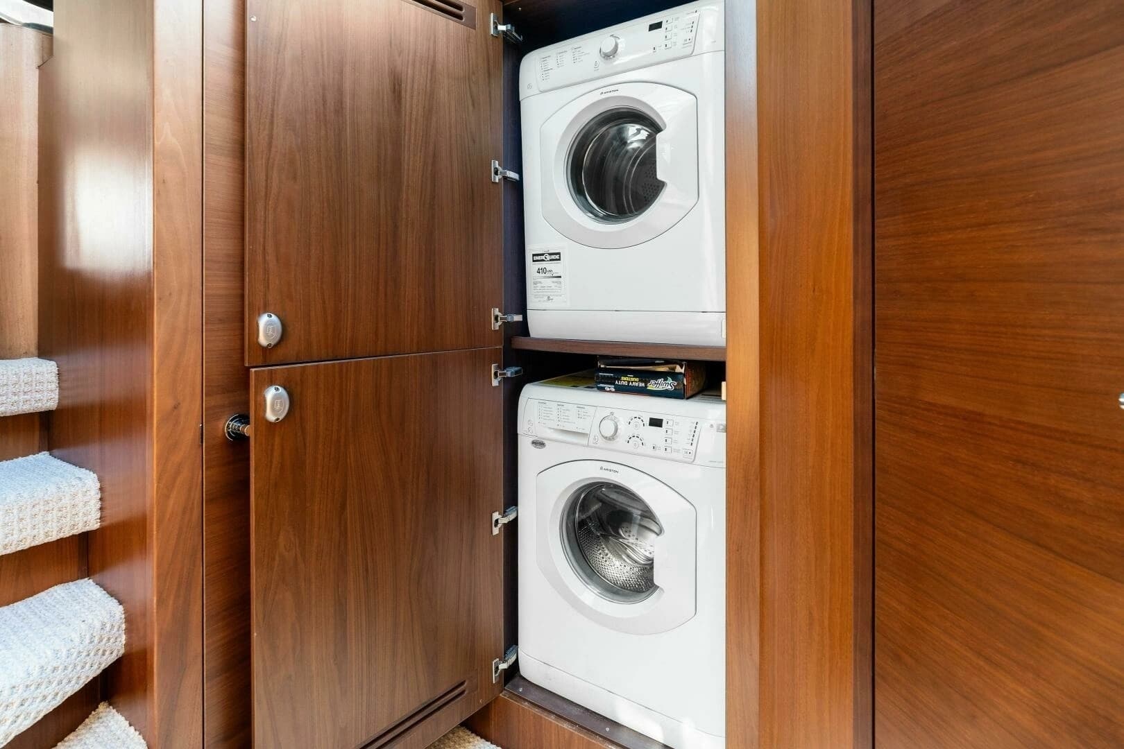 2015 Princess F60 - Image 28
