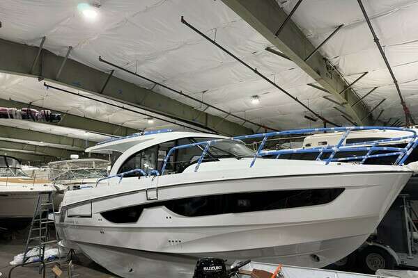 2026 Beneteau Antares 11