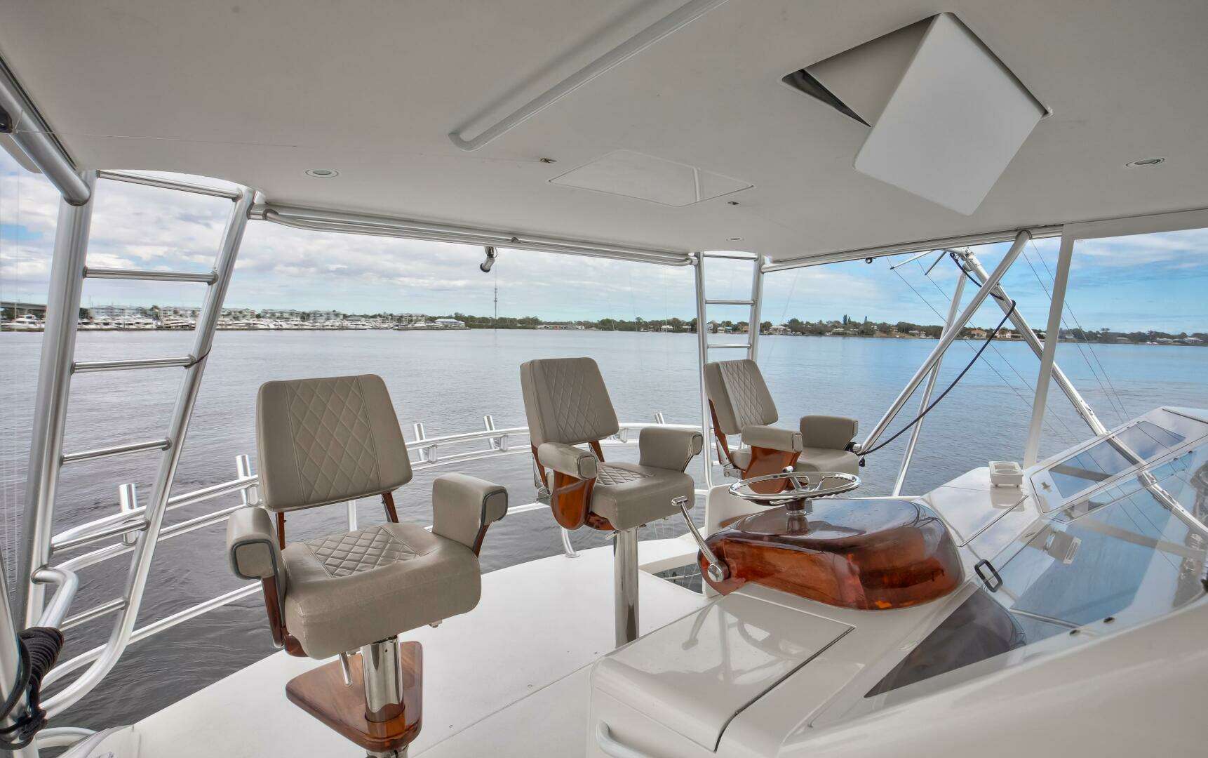 2007 Viking 68 Convertible - Image 19