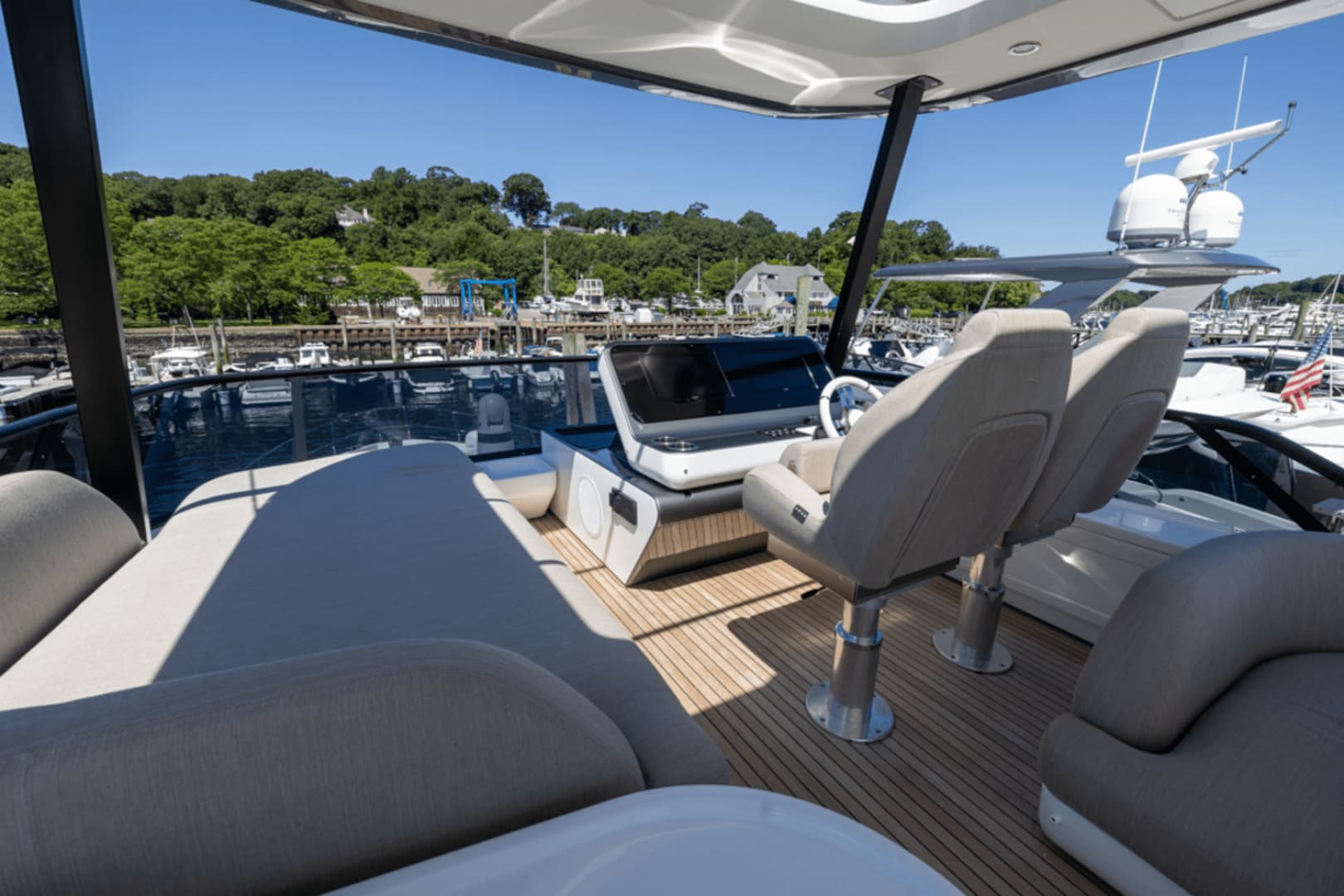 2025 Azimut Fly 68 - Image 47