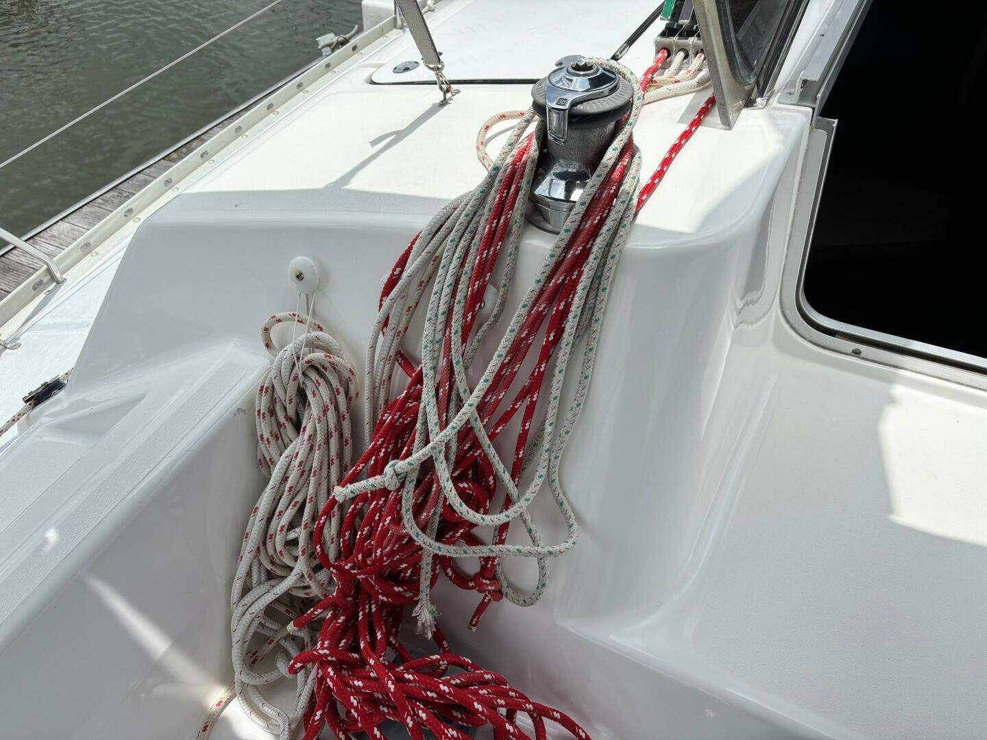 1996 Hunter 37.5 - Image 11