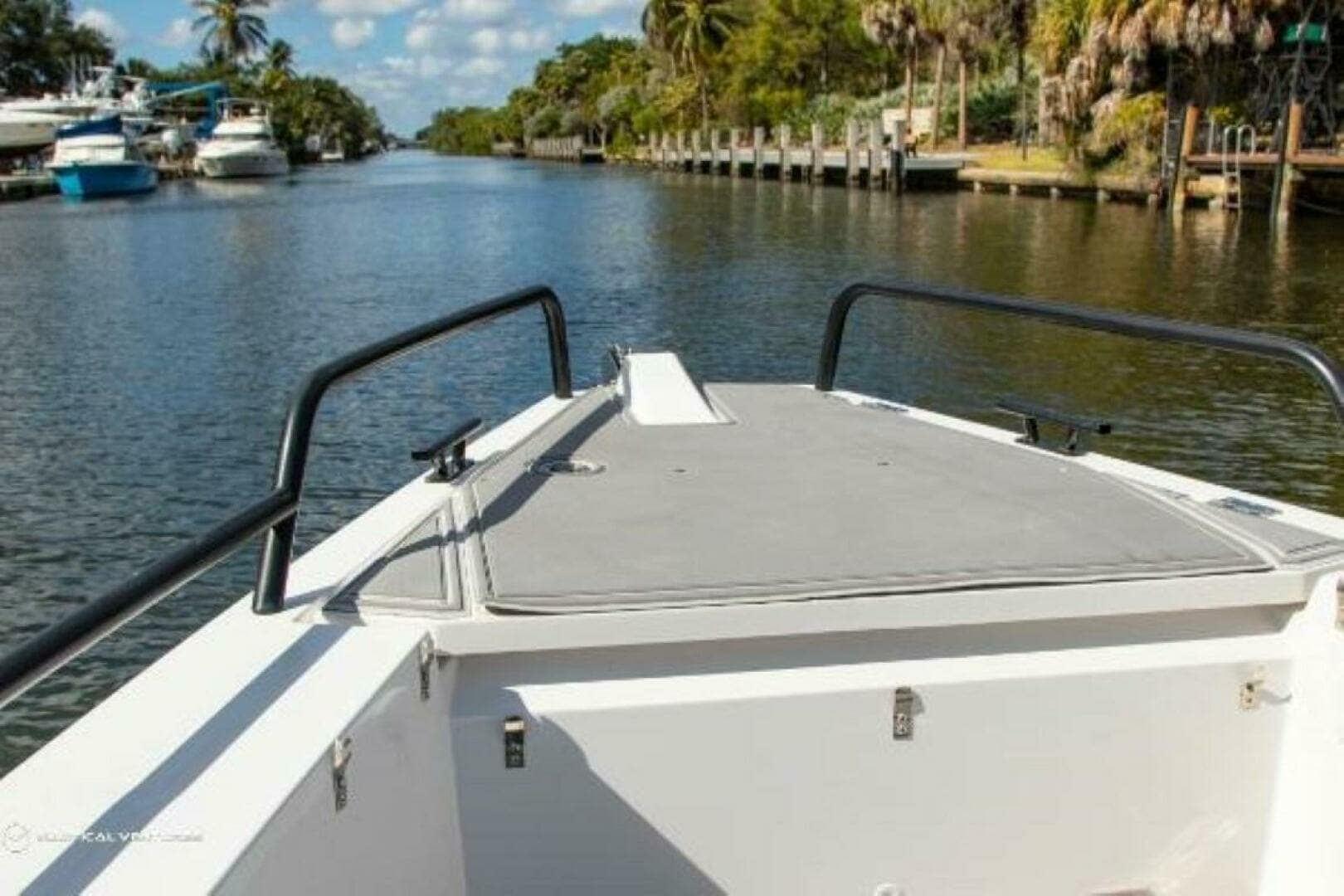 2019 Axopar 37 Sun Top - Image 7