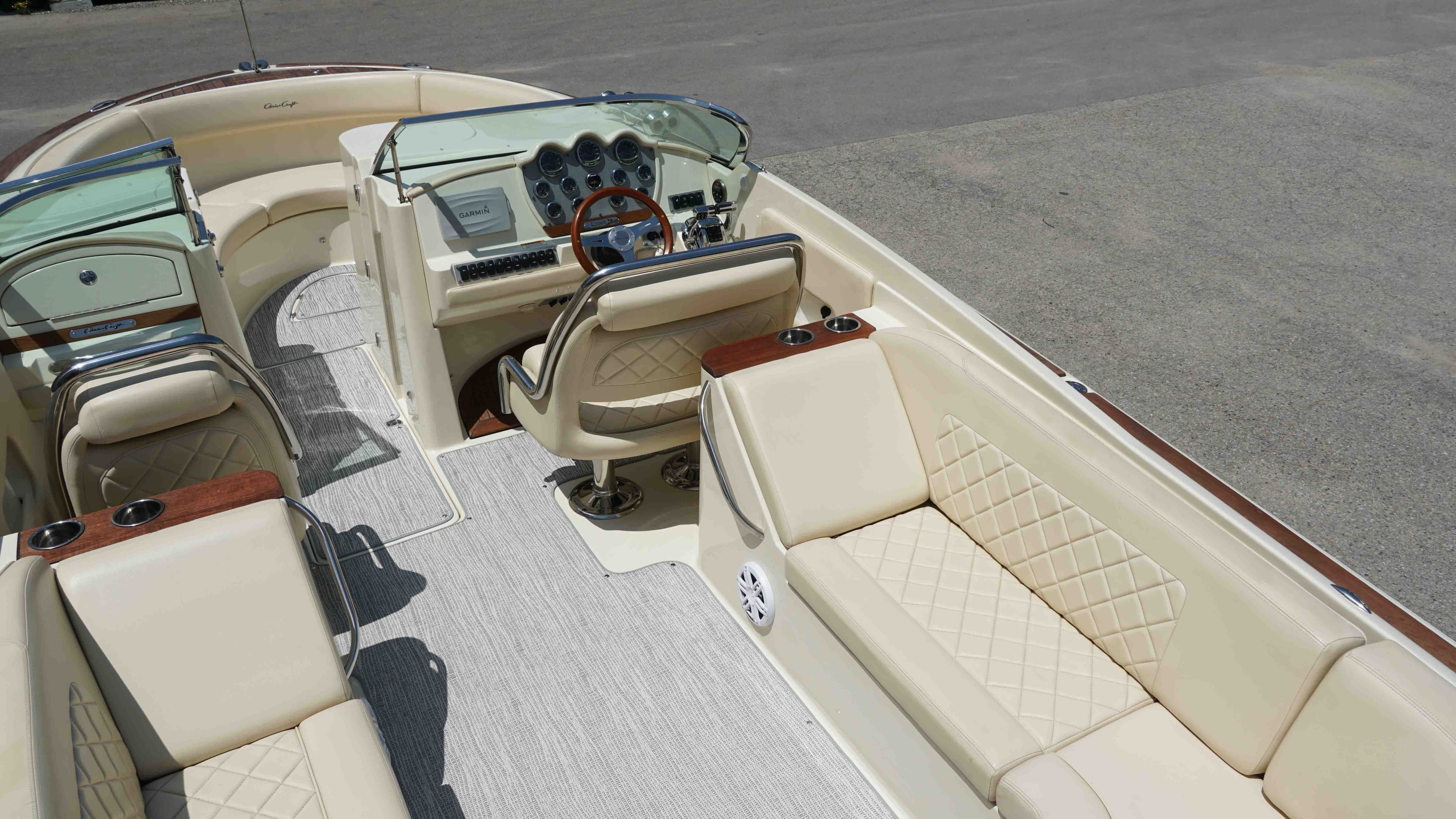 2014 Chris-Craft Launch 28 - 15