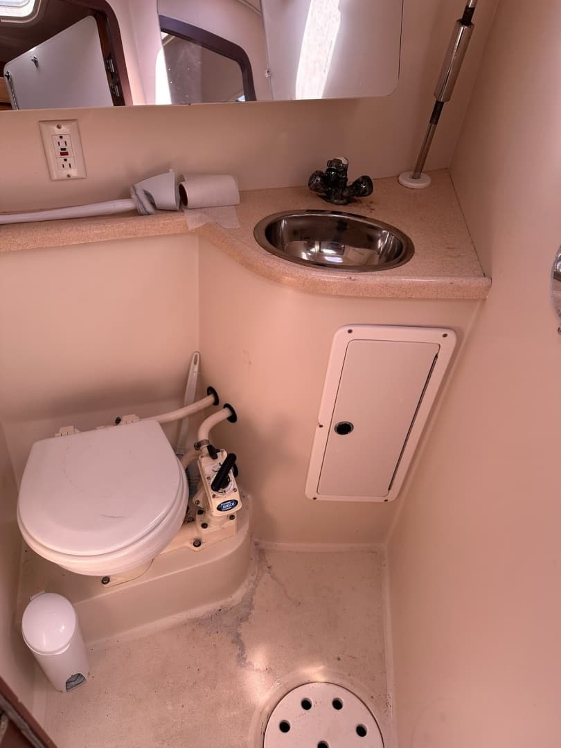 2002 Catalina 400 mkII - Image 36