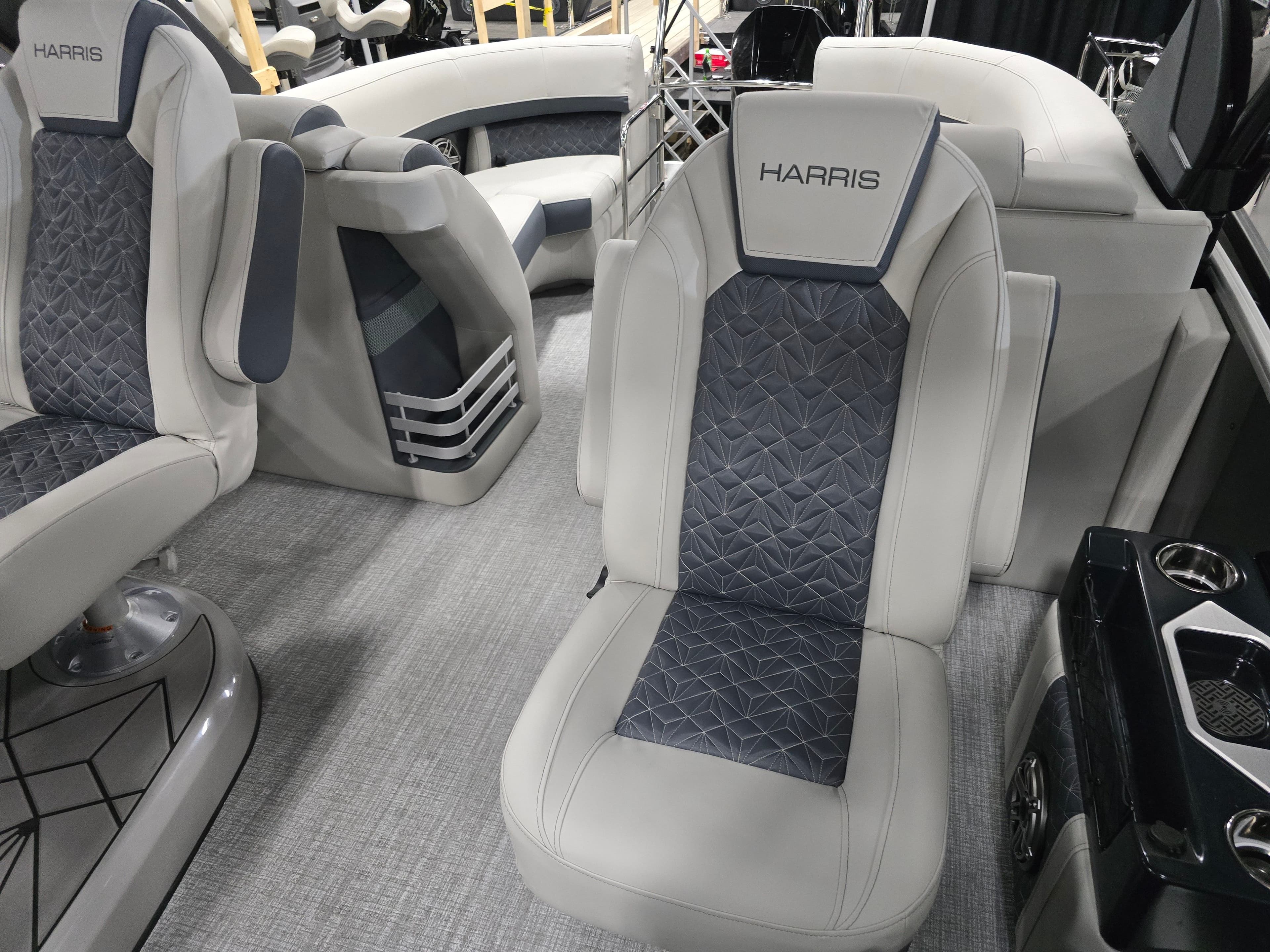 2026 Harris Grand Mariner 230 - 11