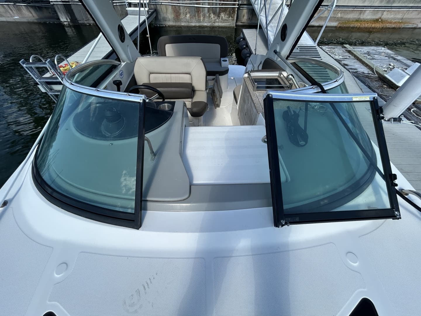 2014 Sea Ray — - Image 82