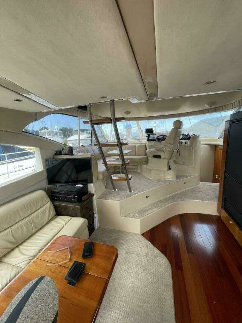2001 Cruisers Yachts 5000 Pilothouse - Image 10