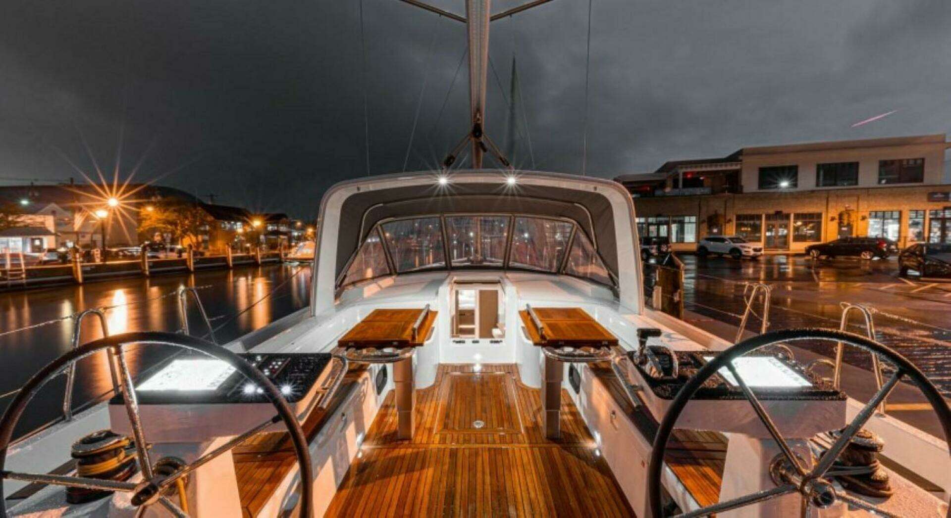 2025 Beneteau Oceanis Yacht 54 - Image 13
