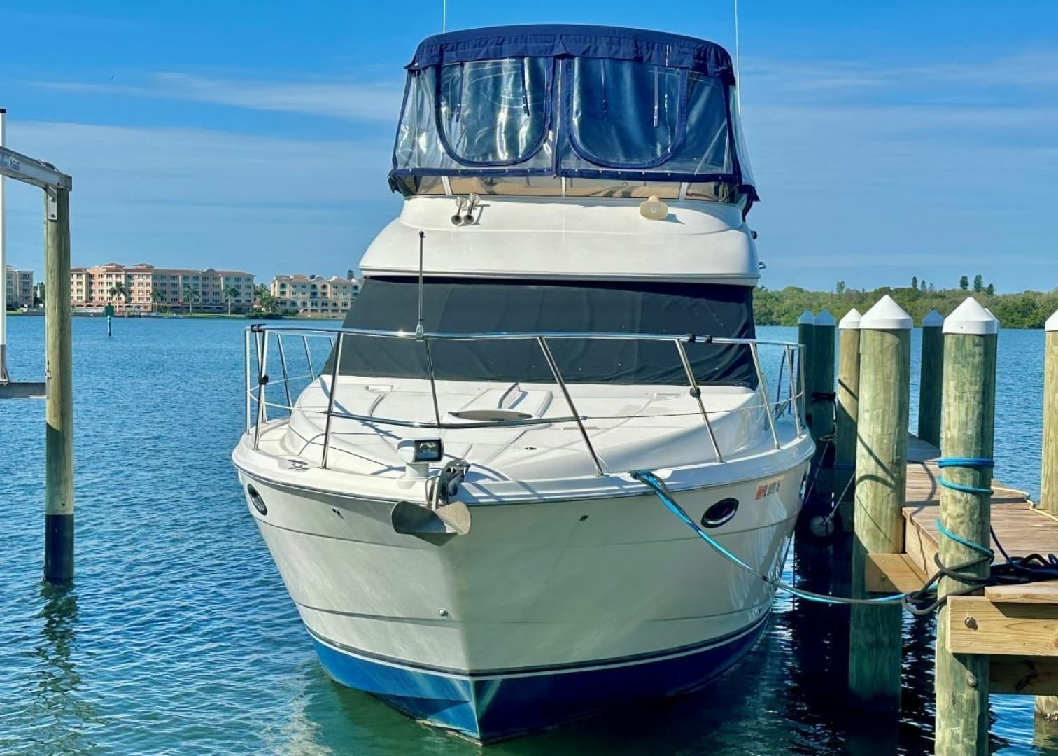 2007 Meridian 391 Motor Yacht - Image 6