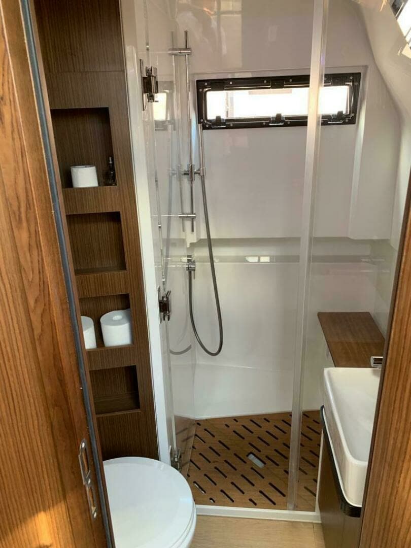 2018 Fjord 44 Open - Image 11
