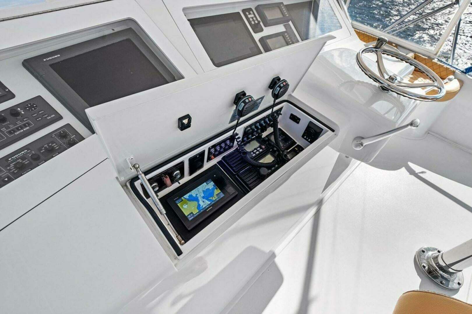 2001 Viking Sportfish - Image 14