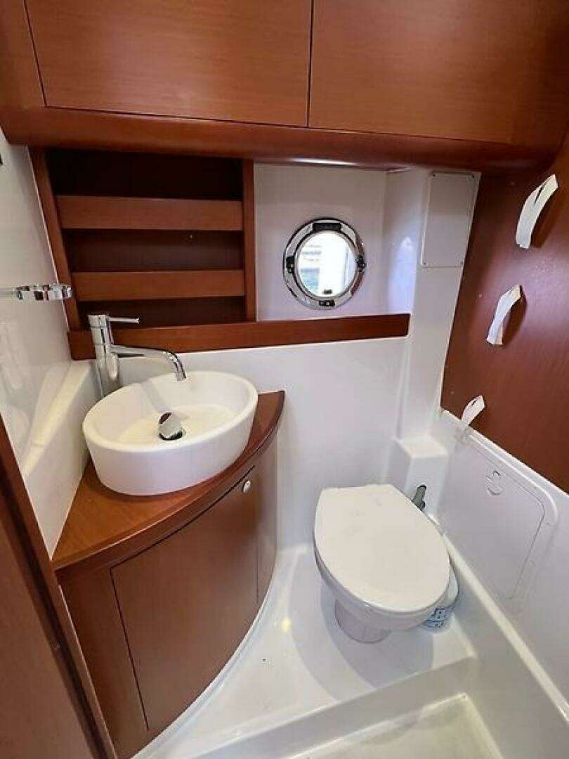 2013 Beneteau 38 Gran Turismo - Image 26