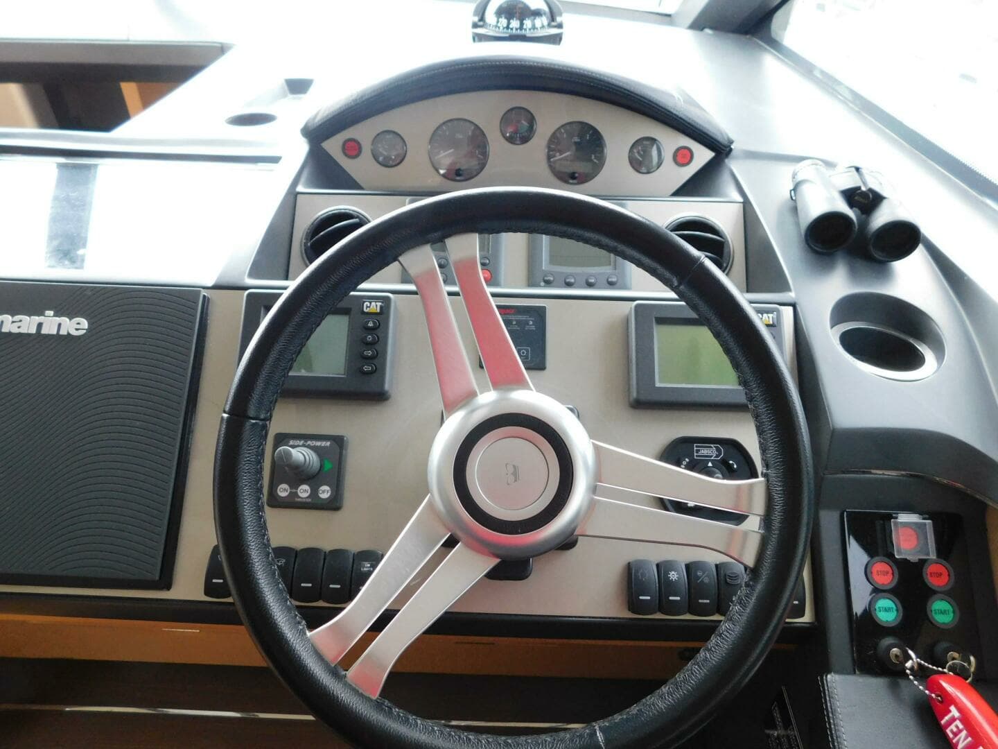 2011 Princess V52 - Image 15