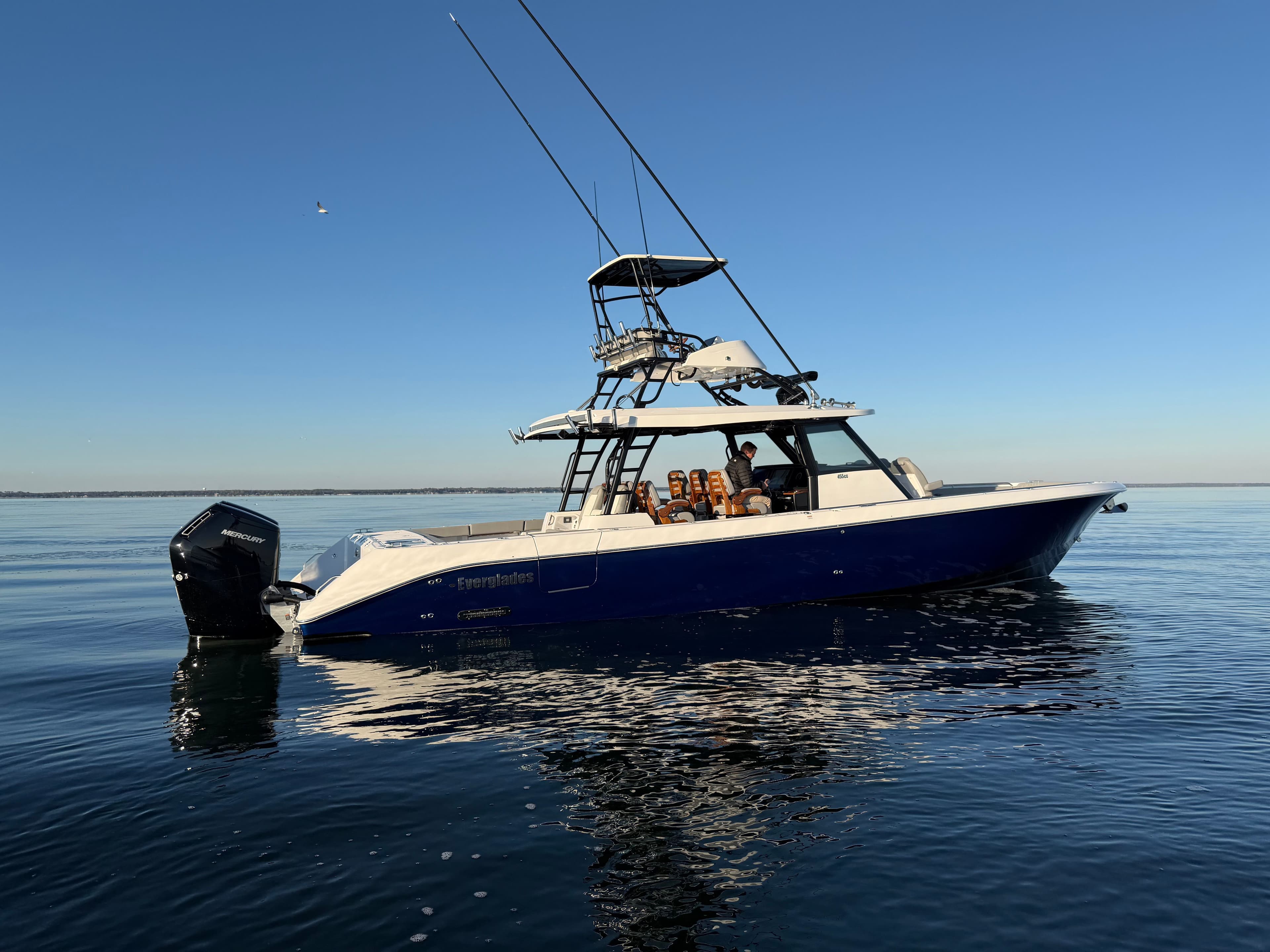 2026 EVERGLADES 455 CC - Image 4