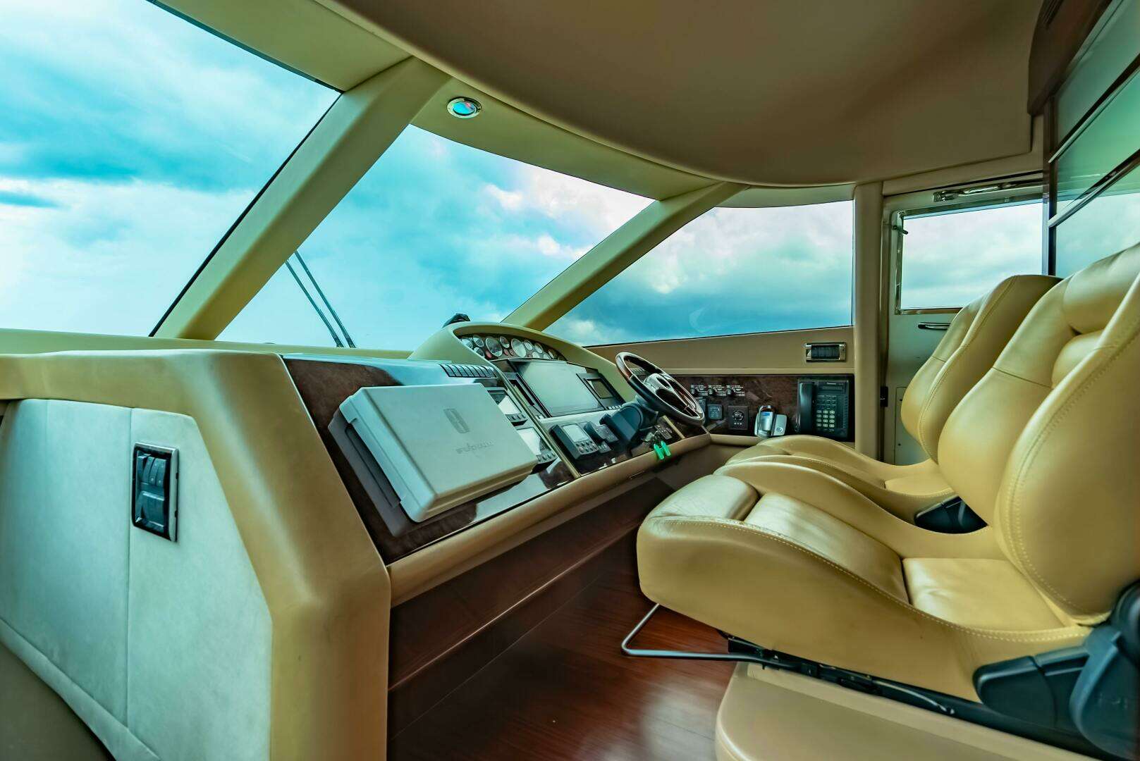 2006 Princess Yachts — - Image 15