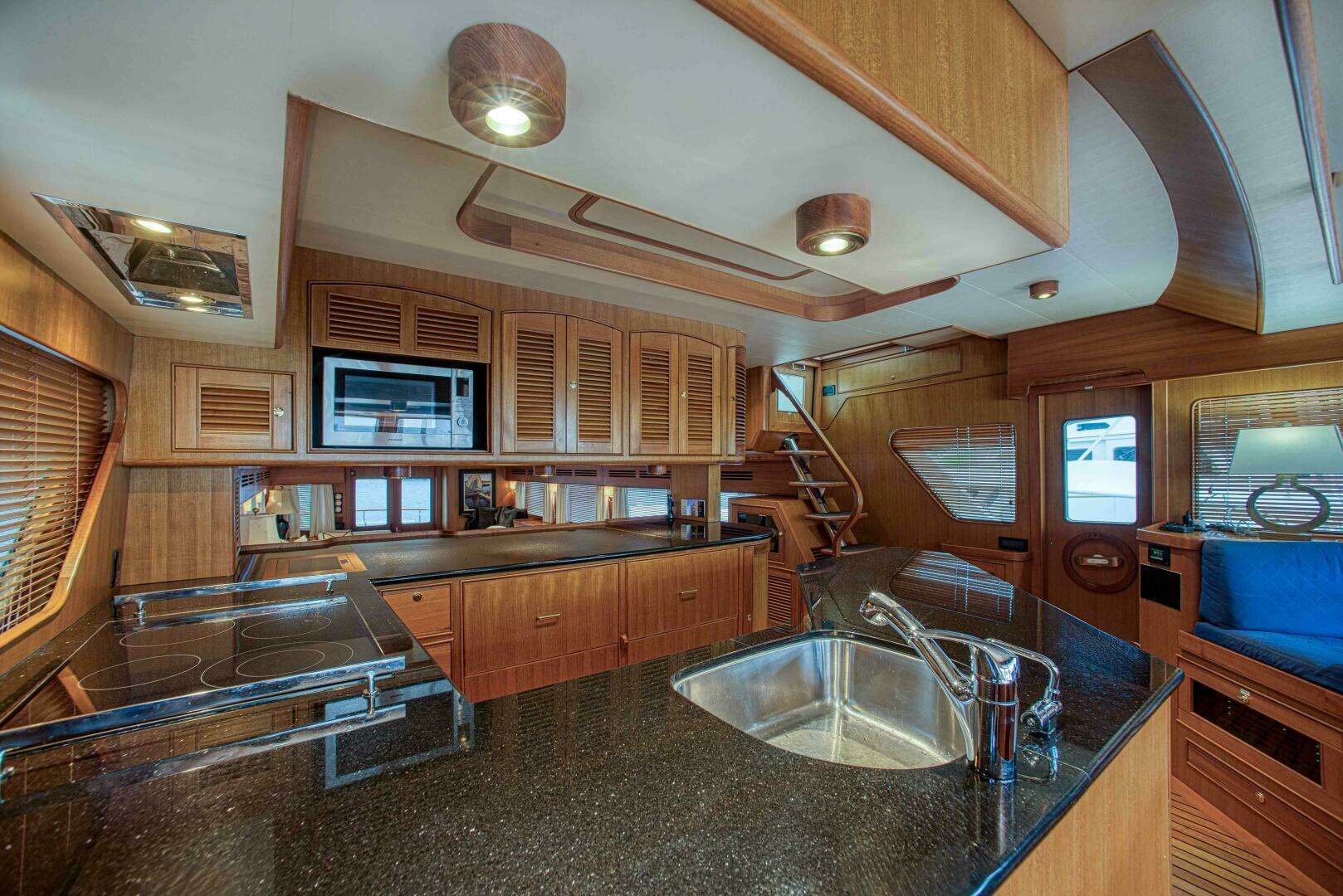 2009 Marlow Explorer - Image 26