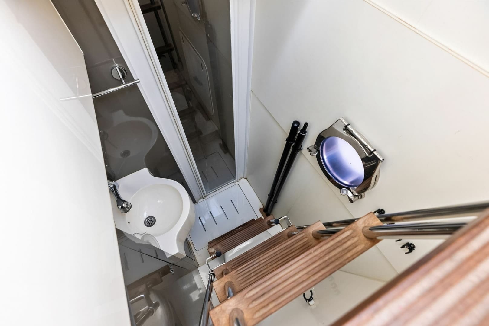2018 Ferretti Yachts 800 - Image 65