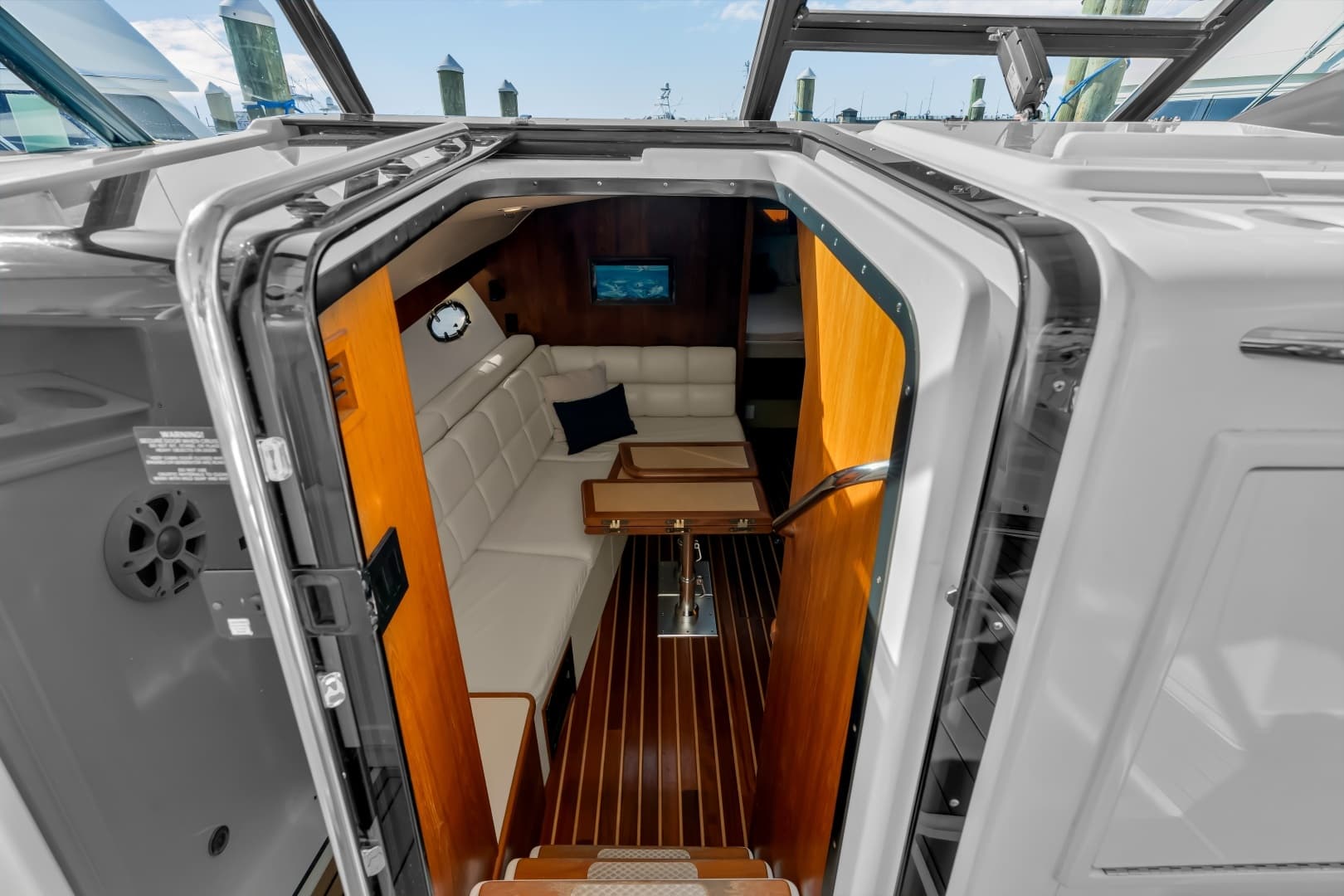 2002 Tiara Yachts 4100 Open - Image 40