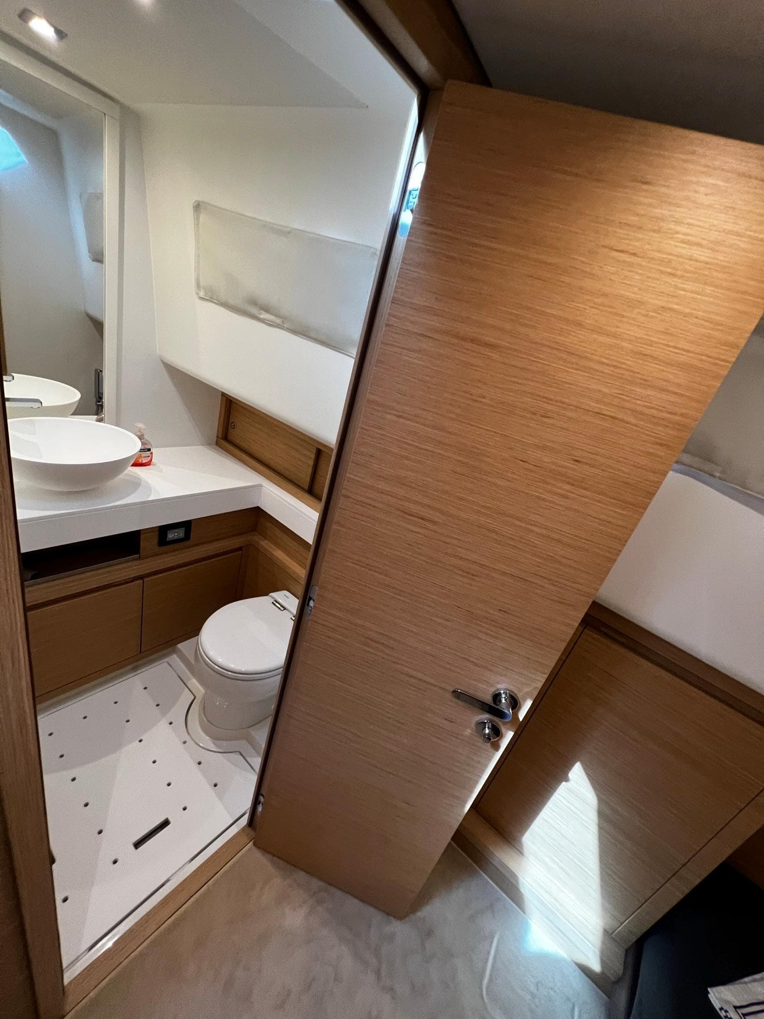 Interior of Pardo Yachts 50, 2023, featuring modern bathroom design.