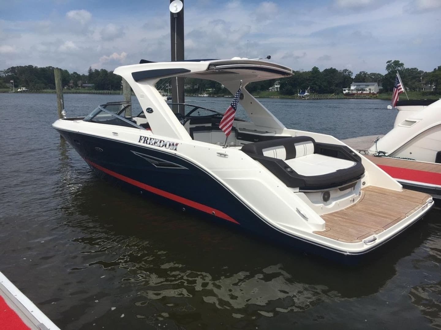 2017 Sea Ray 310 SLX - Image 7