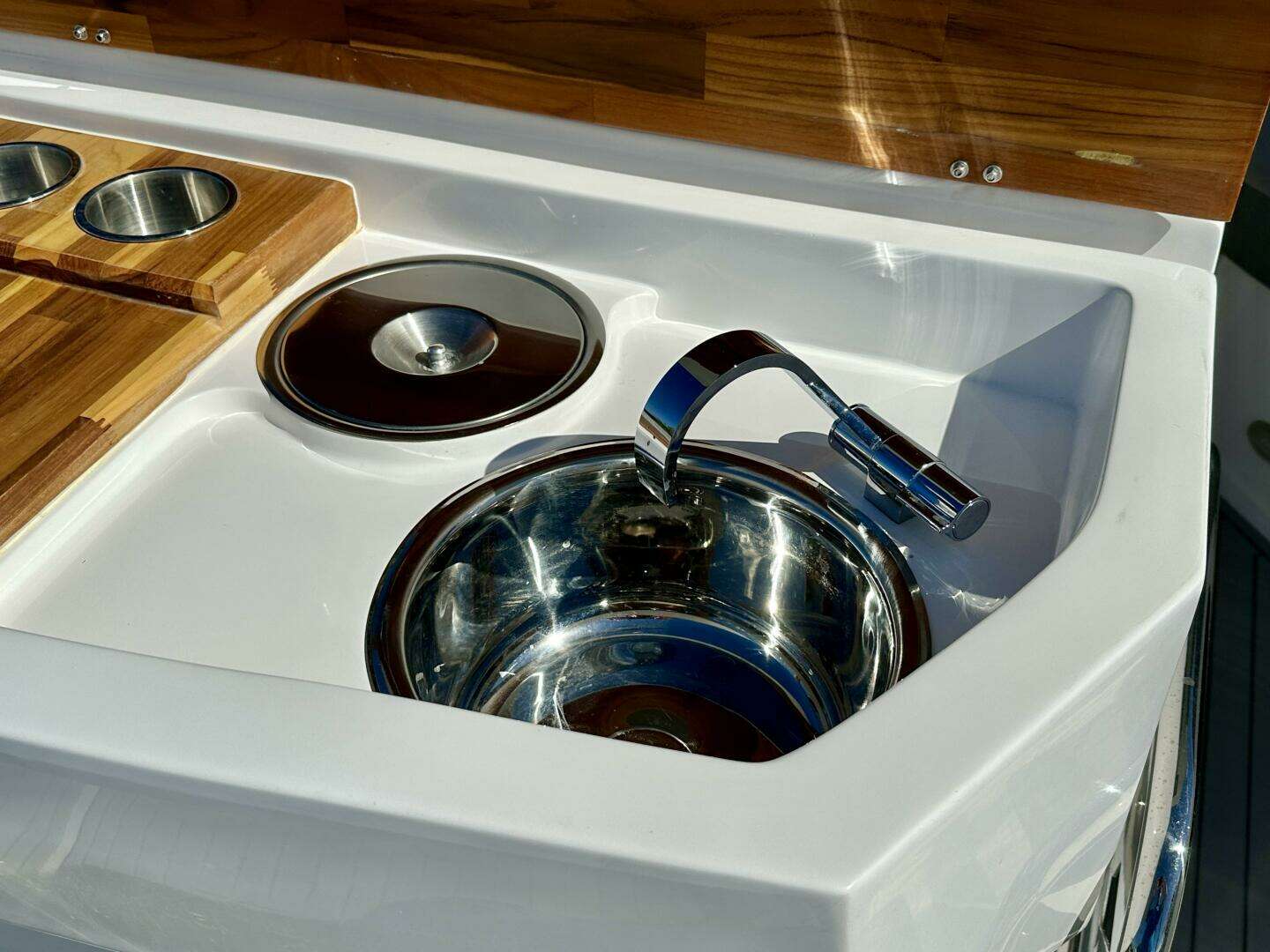 2024 NX Boats 360 Sport Coupe - Image 14