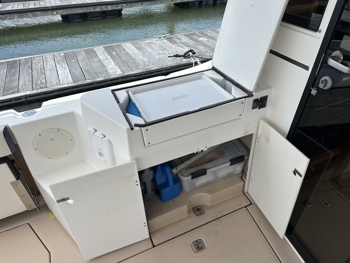 2016 Cutwater C-28 LE - Image 16