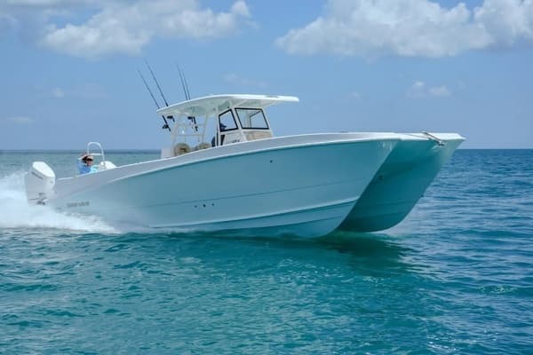 2026 Twin Vee 340 GFX CC - Image 1
